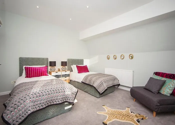 ※ Spacious Georgian Coach House & With Parking
